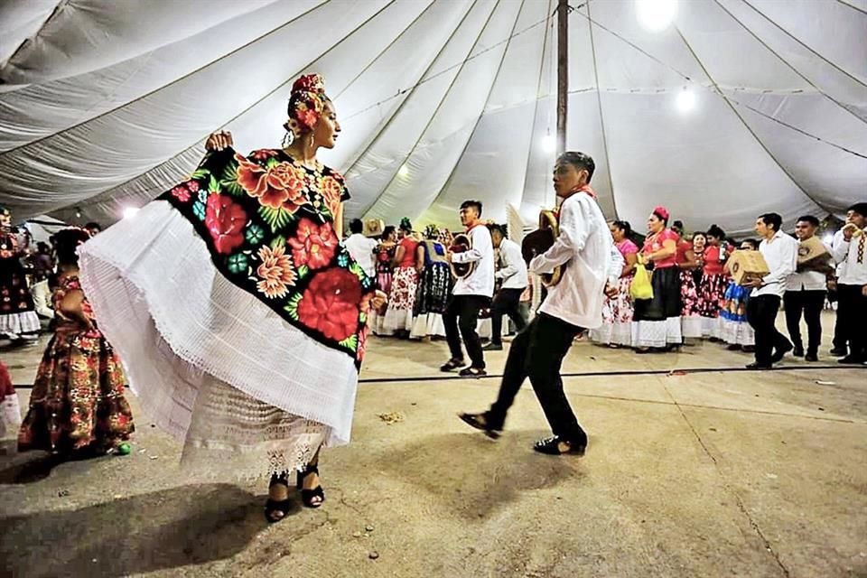 Juchitán 3 Años Sin Realizar Sus Tradicionales Velas Por El Covid 19